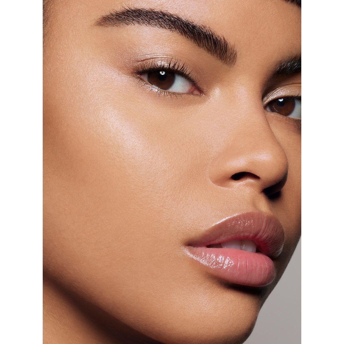 concealer-91-91-PMG_SHADE_MEDIUM_18_LEAF_14854_V2_sRGB_1200x1200_76832e44-607f-450f-8aeb-58af0e3 Skin Fetish: Sublime Perfection Concealer