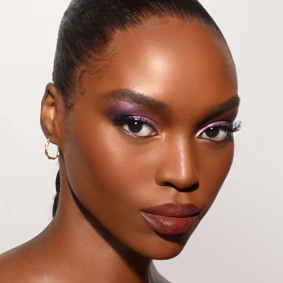 mattetrance-lipstick-hearts-desire-edition-10-10-20231113_PMG_Eye_LOVE_ESQ-DD_LAPORCSHIA_SEYMORE_LOOK1_1x1_ab8 MatteTrance™ Lipstick Heart's Desire Edition